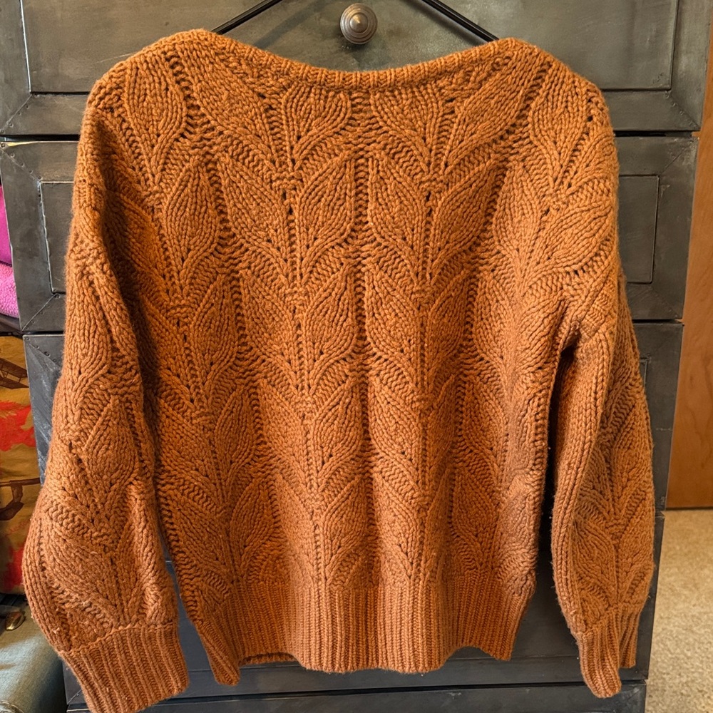 Garnet Hill Women's Leaf Pattern Sweater - Tan